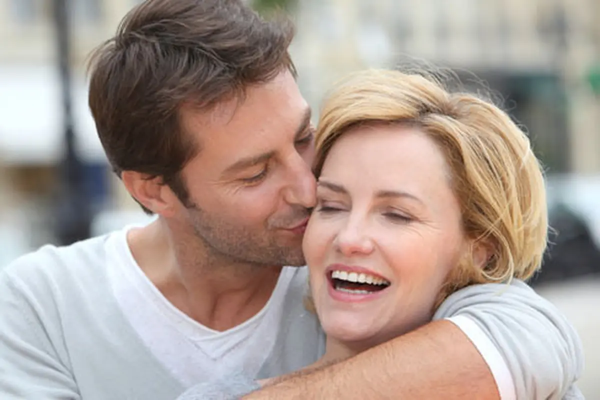 (c) shutterstock