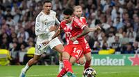 Luis Diaz mencetak gol pembuka timnya dalam laga leg pertama perempat final Liga Champions di Santiago Bernabeu, 8 April 2026. (AP Photo/Bernat Armangue)