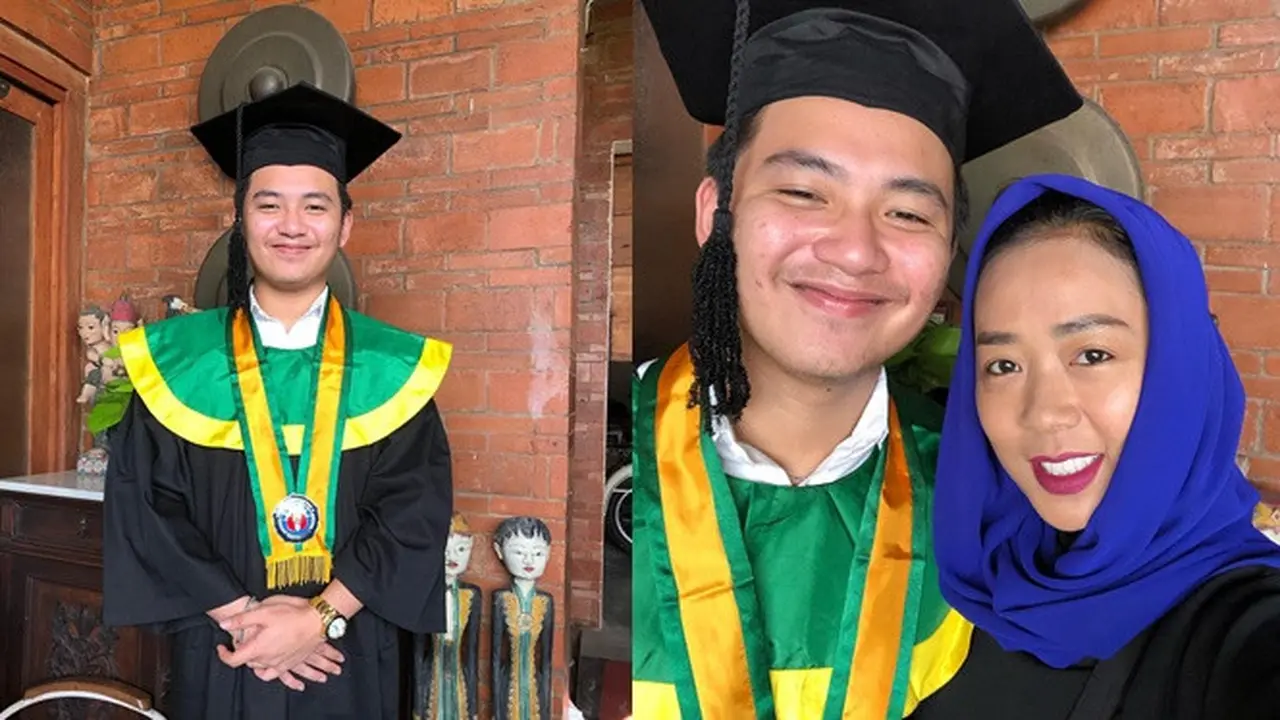 6 Potret Soimah Rayakan Kelulusan Aksa Uyun dari Bangku SMA, Tampil Sederhana