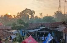 Diguncang Gempa 50 Kali, Warga Bogor Mengungsi ke Tenda Darurat