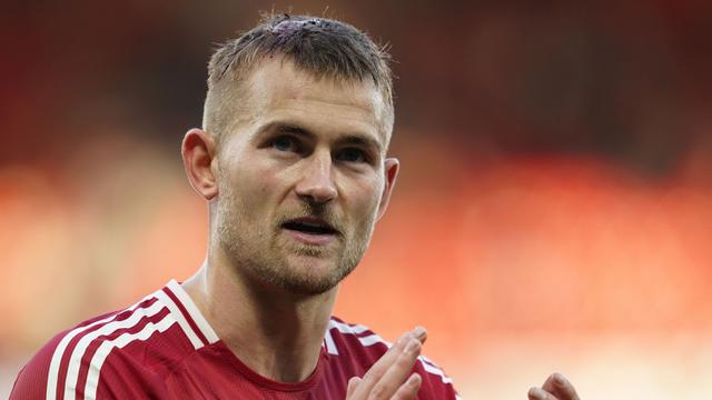 Foto: Pengorbanan Berdarah-Darah Matthijs de Ligt saat Bawa MU Menang Comeback atas Brentford di Liga Inggris