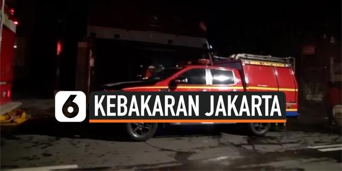 VIDEO: Korsleting Pada Panel Listrik Studio Foto Terbakar