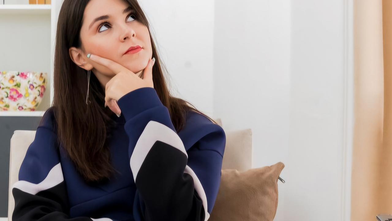 7 Cara Mengatasi Overthinking yang Membebani Ibu, Ini Langkah-Langkahnya! (Foto: Freepik/stockking)