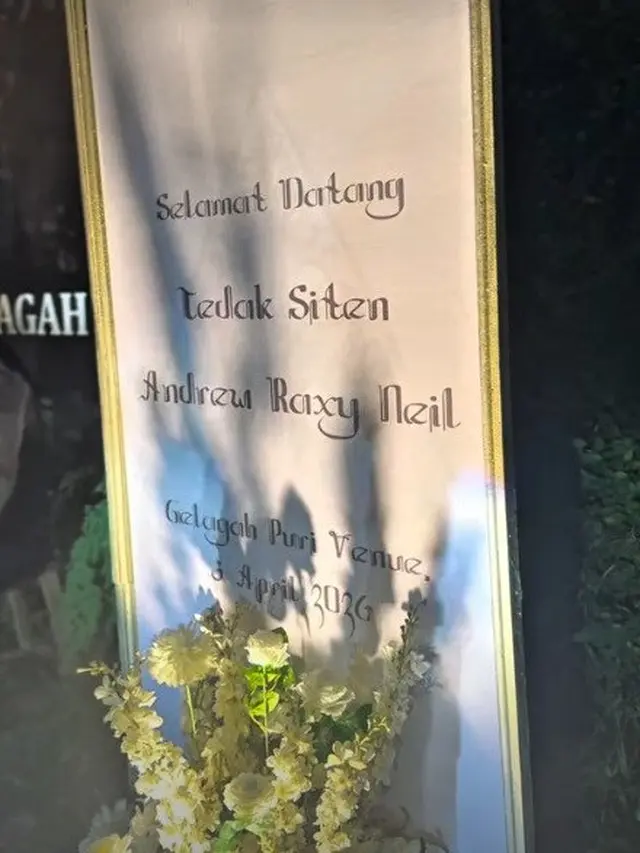 Dekorasi Acara Tedak Sinten Putra Erika Carlina
