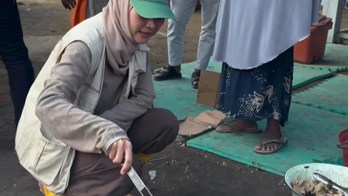 6 Potret Zaskia Mecca Terjun Langsung ke Aceh, Dirikan Dapur Umum untuk Korban Banjir