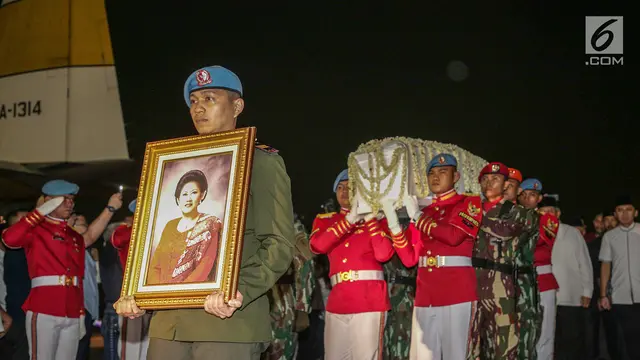 Kedatangan Jenazah Ani Yudhoyono di Halim Perdanakusumah