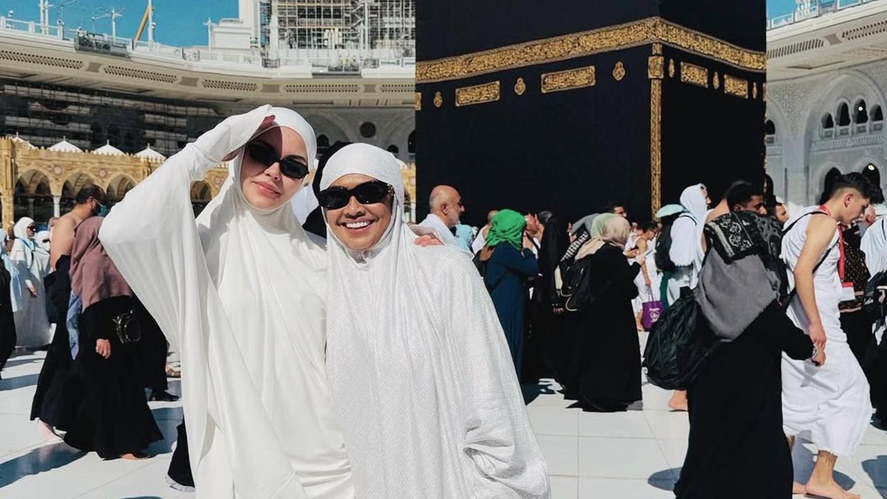 Potret Alyssa Daguise Laksanakan Umrah Untuk Sang Nenek, Bersyukur Doanya Dikabulkan