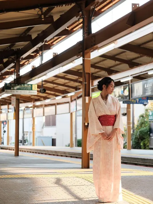 <p>[Instagram/azizahsalsha_]</p>