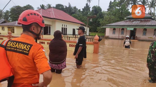 Gorontalo Utara Diterjang Banjir Bandang, Ratusan Rumah Terendam (Arfandi Ibrahim/Liputan6.com)