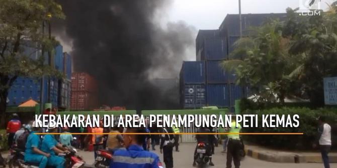 VIDEO: Kebakaran di Area Pelabuhan Tanjung Priok