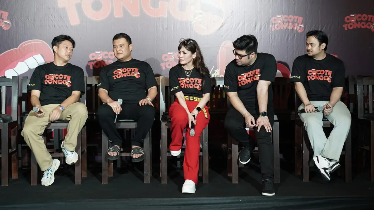 Syukuran film Cocote Tonggo di Solo, Jawa Tengah, baru-baru ini.