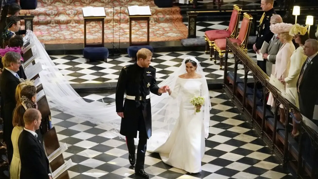 [Bintang] Meghan Markle dan Pangeran Harry