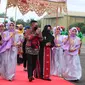 Pangdam XIV Hasanuddin, Mayen TNI Andi Muhammad disambut tari adat dan angngaru (Liputan6.com/Fauzan)