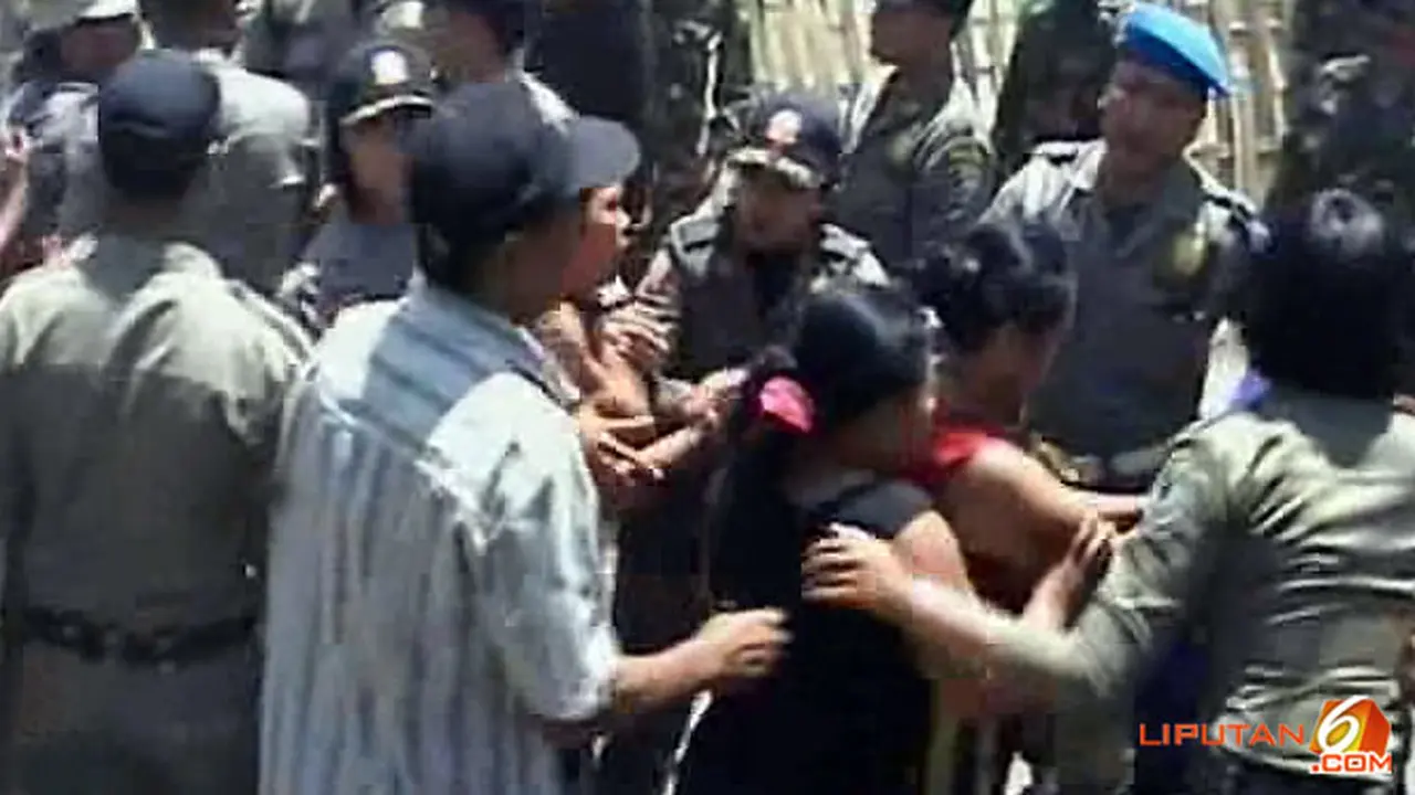 demo-limbah121112d.jpg