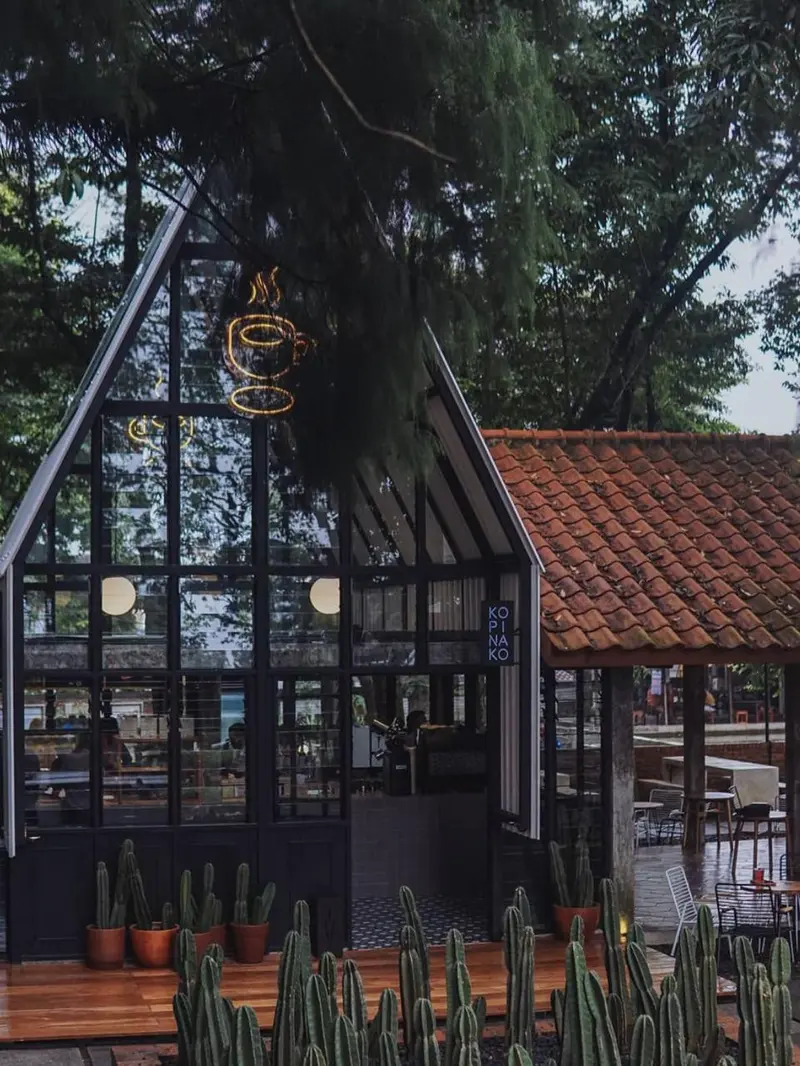 Tempat Ngopi Baru di Bawah Pohon Rindang di Tajur Bogor, Tanpa AC Tetap Adem