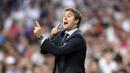 Julen Lopetegui tak pernah diberikan kesempatan yang cukup untuk menjadi manajer Real Madrid. Ia tercatat hanya bekerja selama tiga bulan di Santiago Bernabeu. Lopetegui akhirnya berlabuh ke Sevilla dan berhasil meraih gelar Liga Europa dua tahun berselang. (AFP/Gabriel Bouys)