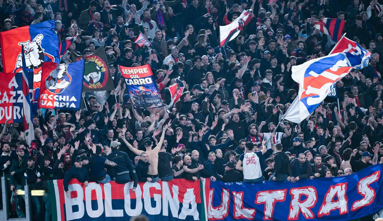 Kemenangan ini mengantarkan Bologna melaju ke perempat final Liga Europa untuk pertama kali dalam 27 tahun terakhir dan akan menghadapi Aston Villa di perempat final. (AFP/Alberto Pizzoli)