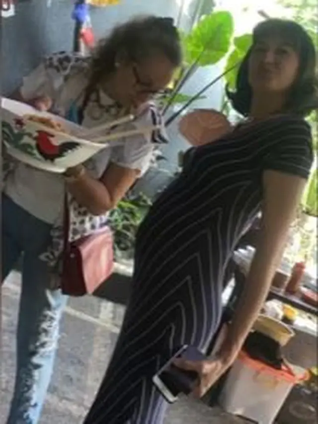 Hamil Anak Pertama, Ini 6 Potret Baby Bump Nadine Chandrawinata