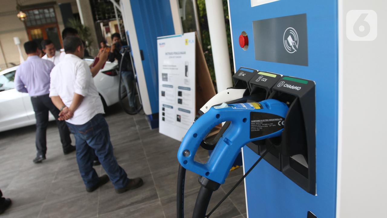 PLN Siapkan Stasiun Pengisian Listrik di 4 Kota