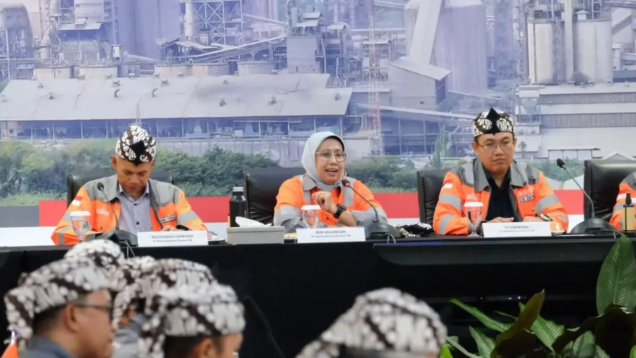 Direktur Operasi PT Semen Indonesia (Persero) Tbk (SIG) Reni Wulandari memimpin koordinasi Direktorat Operasi SIG Group di Pabrik Narogong, Jawa Barat.