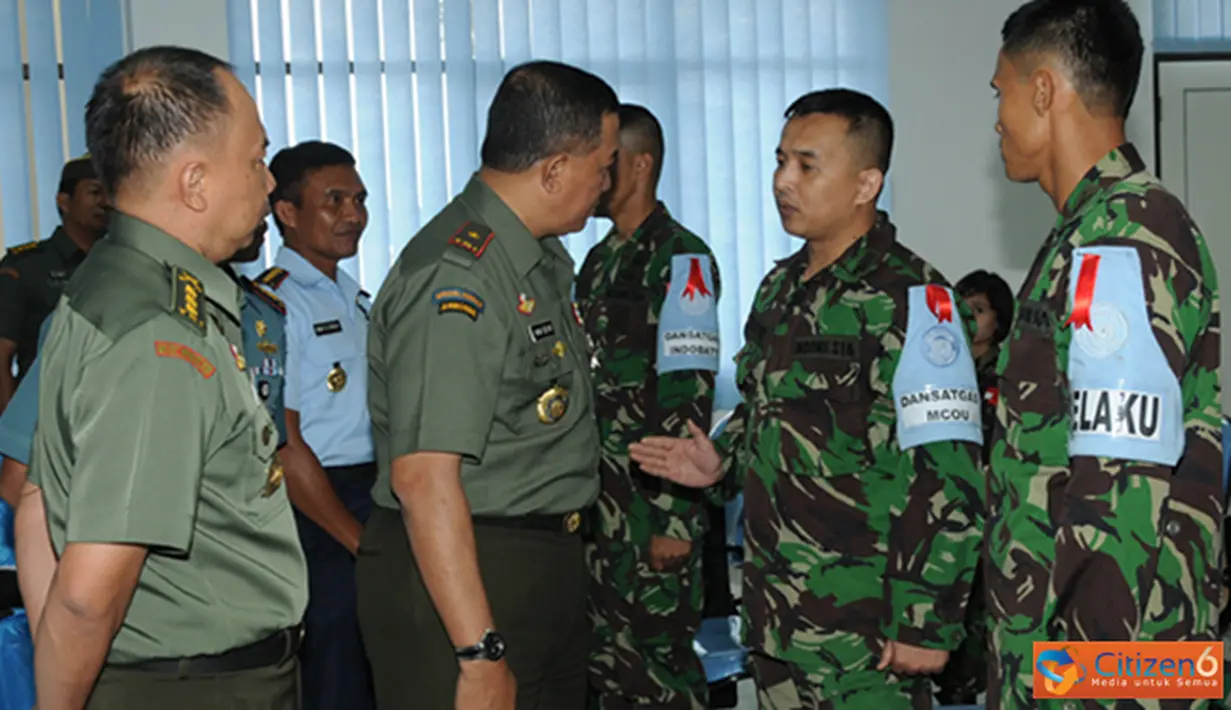 Citizen6, Sentul: Pelatihan akan berlangsung dari 15 – 26 Oktober 2012 yang diikuti oleh 33 personel terdiri dari Satgas MCOU 18 orang, Satgas CIMIC 6 orang dan Satgas Tim Kesehatan sembilan orang. (Pengirim: Badarudin Bakri)