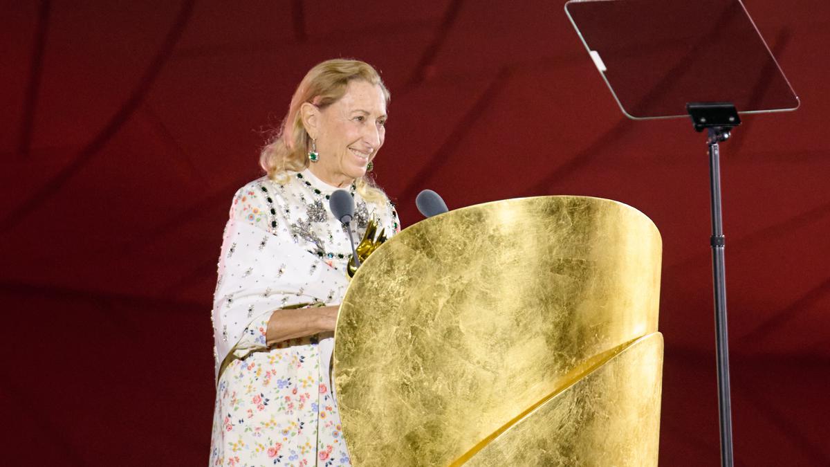 Dari Usaha Keluarga ke Ikon Global, Miuccia Prada Raih Lifetime Achievement Award
