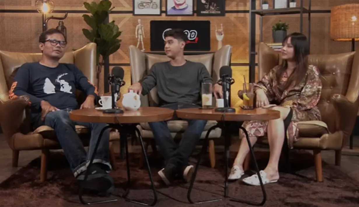 Alyssa Daguise (Youtube/3SECOND TV)