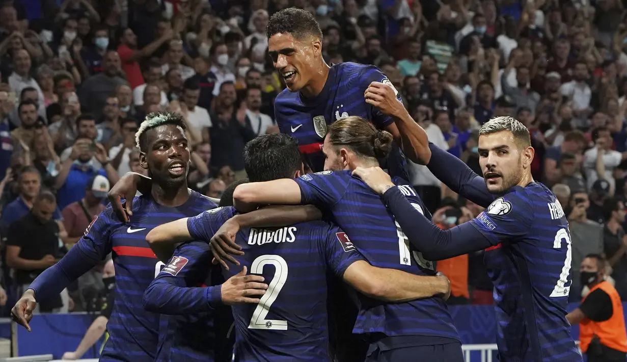 Skor 2-0 bertahan hingga akhir pertandingan. Prancis pun nyaman di puncak klasemen Grup D dengan 12 poin dari 6 laga yang telah dimainkan. Sementara Finlandia di posisi ke-3 dengan mengoleksi 5 poin dari 4 laga yang baru dimainkan. (Foto: AP/Laurent Cipriani)