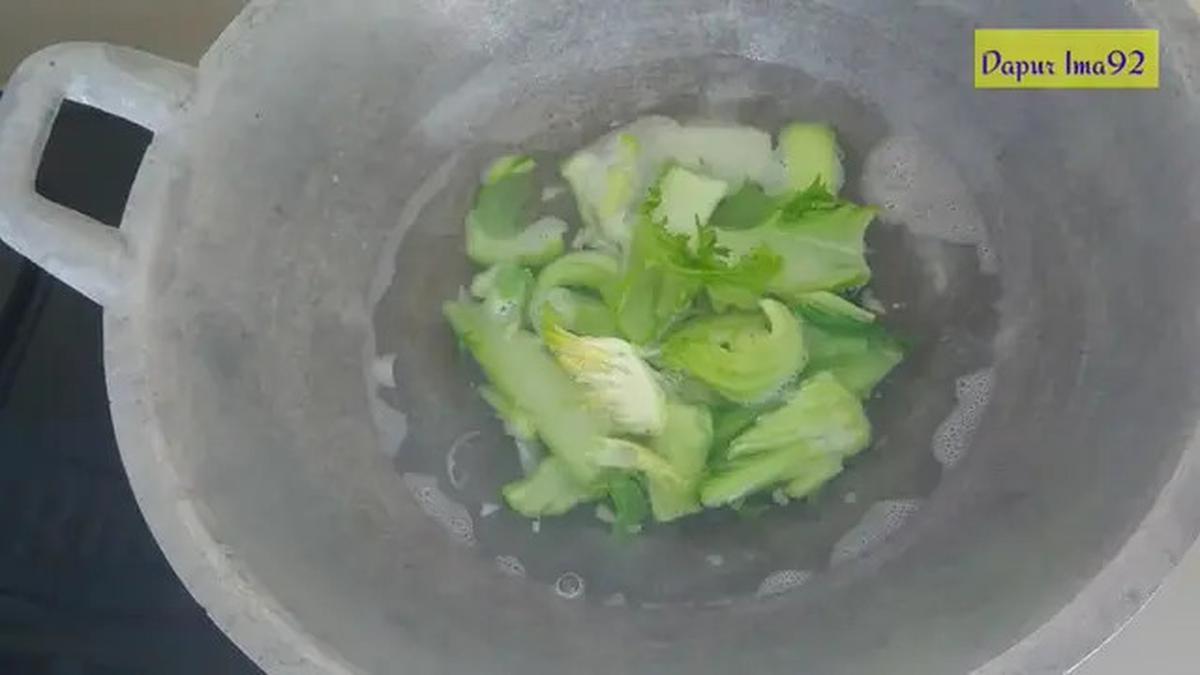 Trik Memasak Sawi Agar Tidak Pahit dan Tetap Hijau