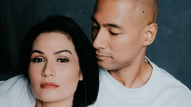 Pasangan artis memilih menikah di luar negeri karena berbeda agama (Foto: Marcell Siahaan dan Rima Melati Adams/Instagram)
