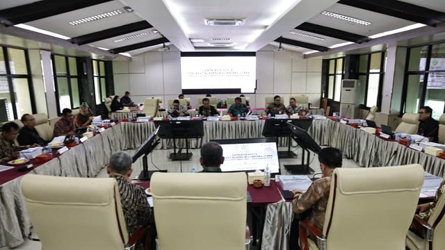 Pj Gubernur Sumut Agus Fatoni memaparkan capaian kinerjanya selama periode 24 September hingga 24 Desember 2024.