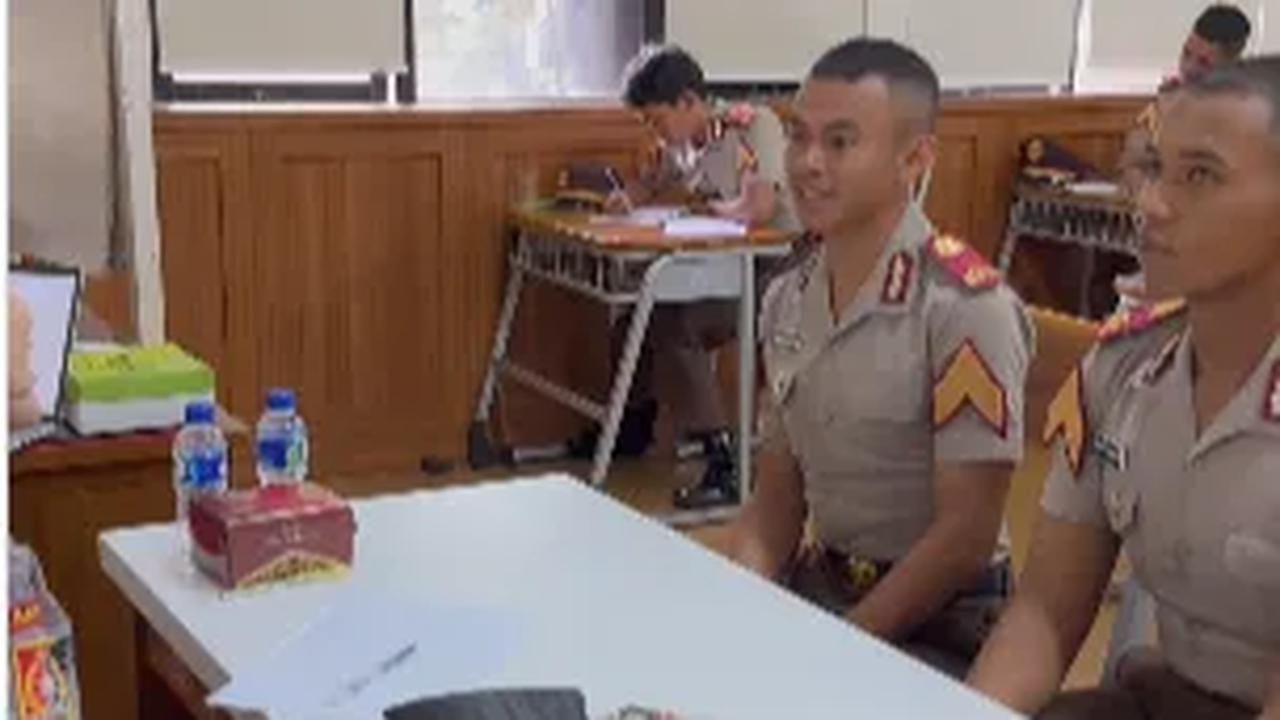 Fasih Berbahasa Inggris