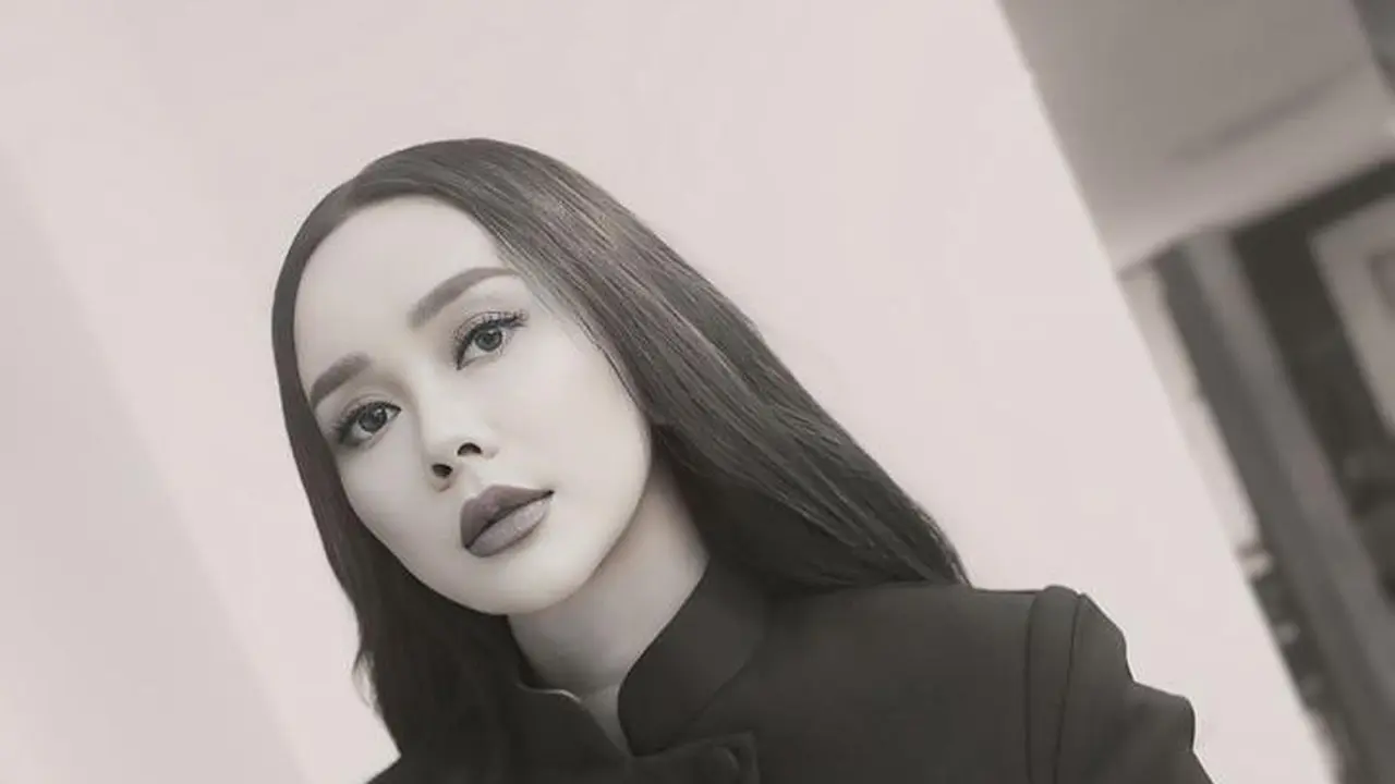 Aura Kasih. (Foto: Dok. Instagram @aurakasih)