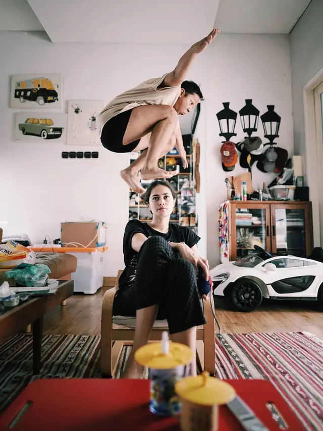 Ringgo Agus Umumkan Istri Hamil Anak Kedua, Ini 7 Potret Kocak Keluarga Kecilnya