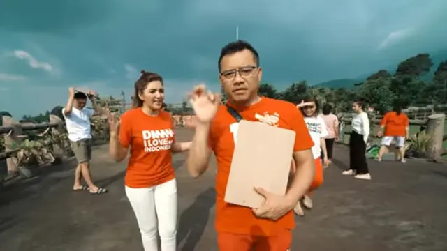 [Fimela] Keluarga Anang Hermansyah dan Ashanty