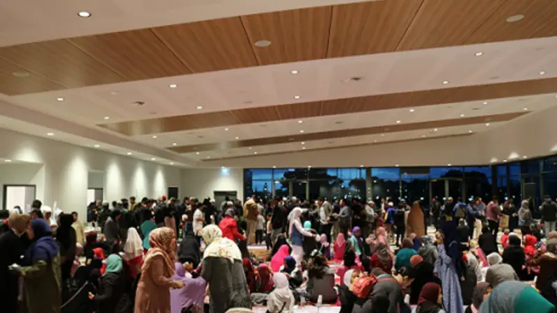 Buka puasa WNI di Perth yang digelar di Mills Park Center, Beckenham. (Dokumentasi KJRI Perth)