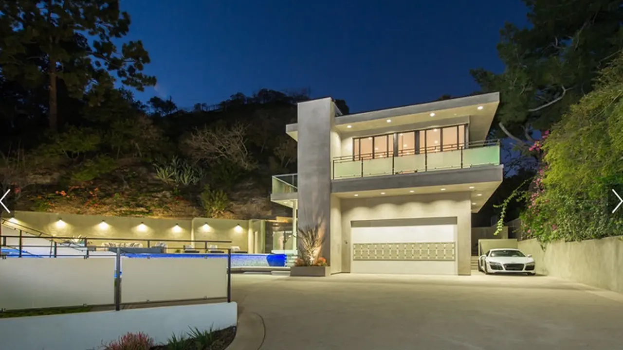 20170927-rumah baru Rihanna