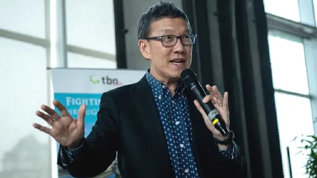 Melvyn Mak yang merupakan Chairman TBN asia. Melvyn menghabiskan 18 tahun hidupnya sebagai bankir dan General Manager sebuah perusahaan pialang saham sebelum menjawab panggilan untuk melakukan pekerjaan sosial.