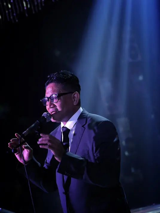 Tujuh penyanyi akan digandeng dalam album yang rencananya dirilis tahun depan. Tujuh lagu hits akan diambil dan dinyanyikan bersama tujuh penyanyi wanita. (Deki Prayoga/Bintang.com)