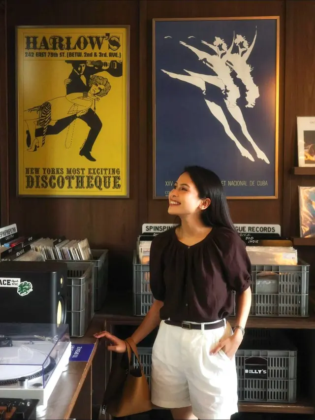 Gaya Pakaian Maudy Ayunda