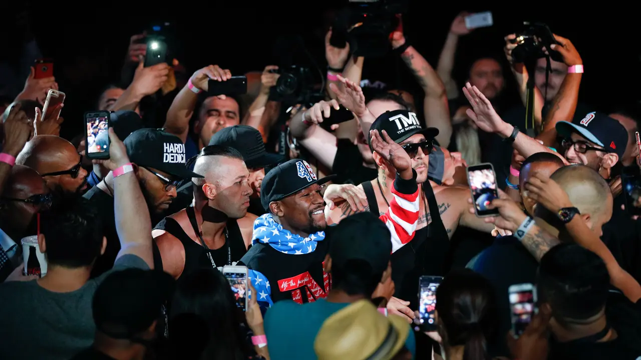 Floyd-Mayweather-Conor-McGregor