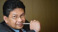 Jika ini memang norma yang telah diberlakukan, alangkah baiknya kalau Pemilu Legeslatif dihilangkan dan diganti menjadi Pemilihan Ketua Umum Partai Politik oleh Rakyat