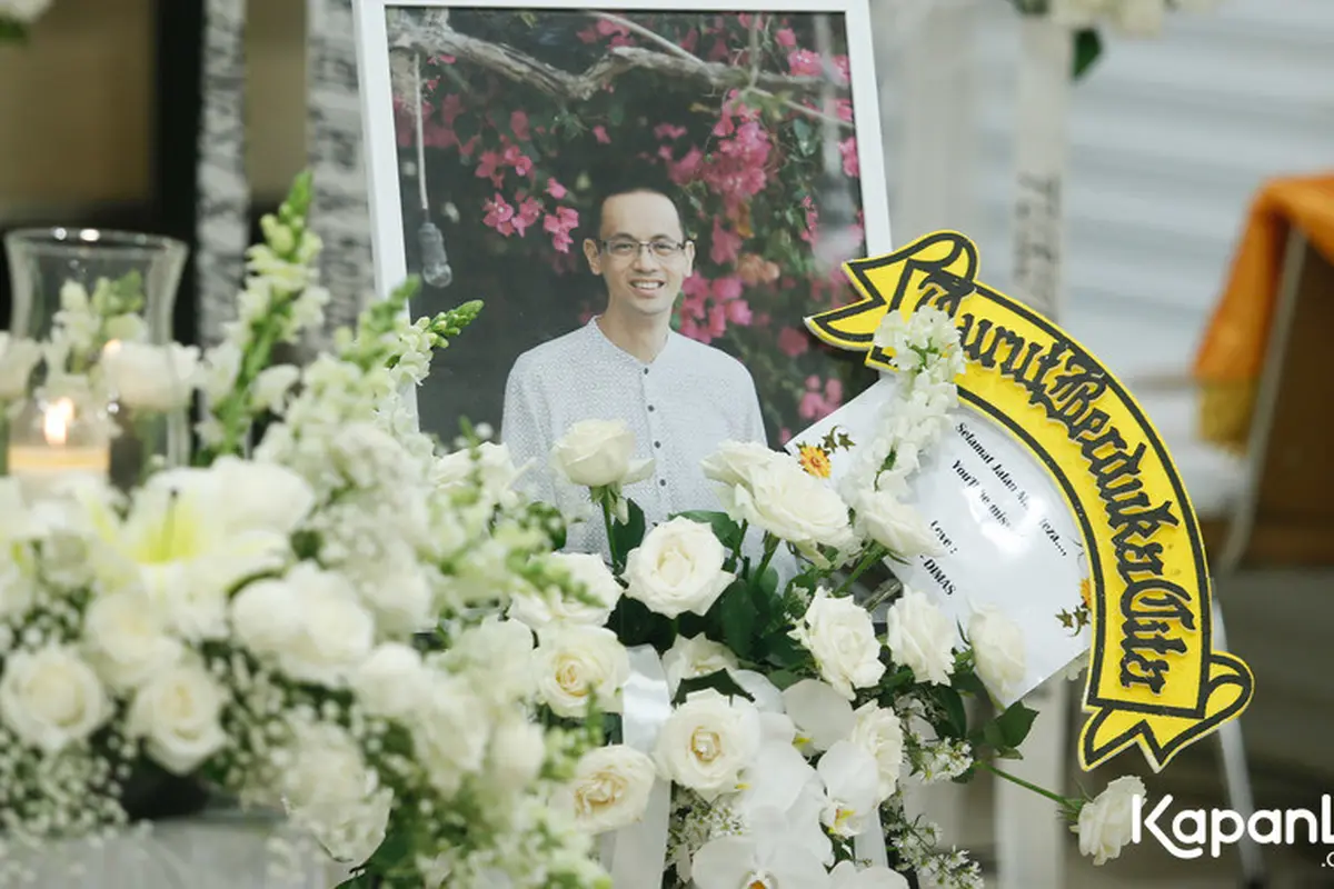 [Fimela] Rumah duka Reza Gunawan