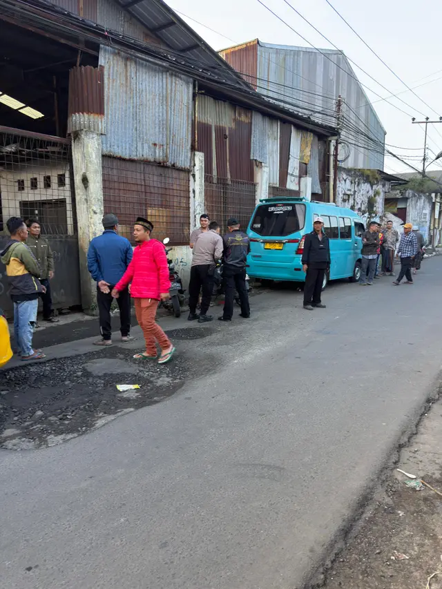 sopir angkot meninggal di jalan