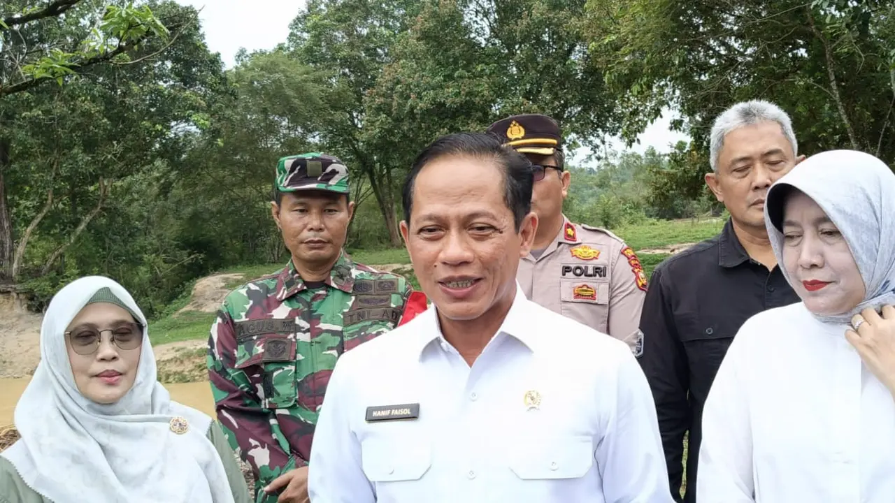 Hanif Faisol Nurofik