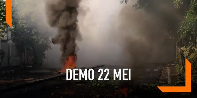 VIDEO: Momen Helikopter Padamkan Api di Tanah Abang