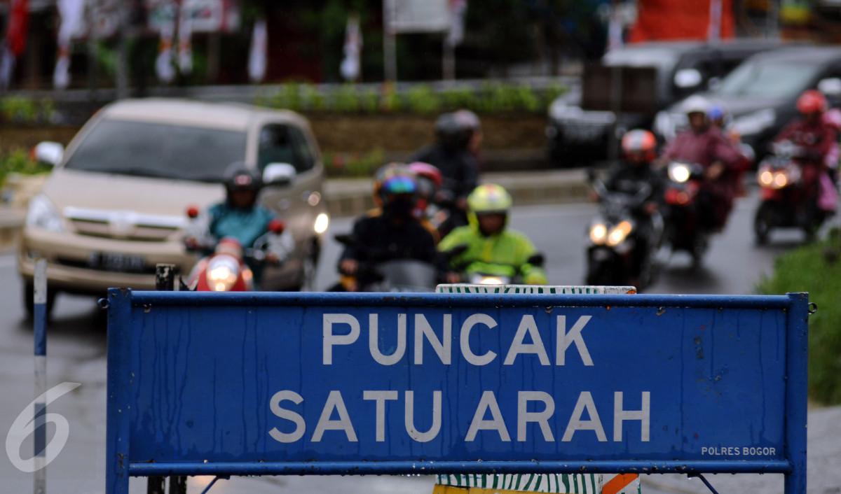 Selain itu, untuk mengurai lalu lintas kendaraan, pihak Jasa Marga juga menerapkan sistem satu arah di Jagorawi dari Puncak arah Jakarta.<br>