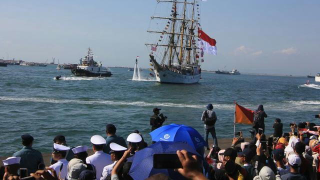 Api Asian Games 2018, Makassar, Torch Relay, Kapal Dewaruci