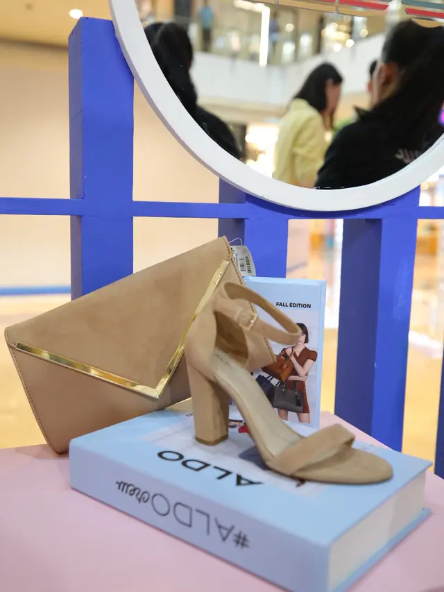 Aldo Retro Pop Up Store