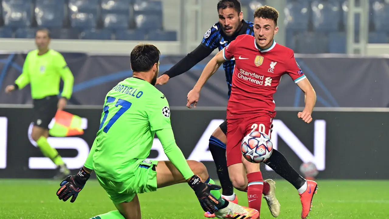 Diogo Jota Hattrick, Liverpool Pesta Gol ke Gawang Atalanta di Liga Champions
